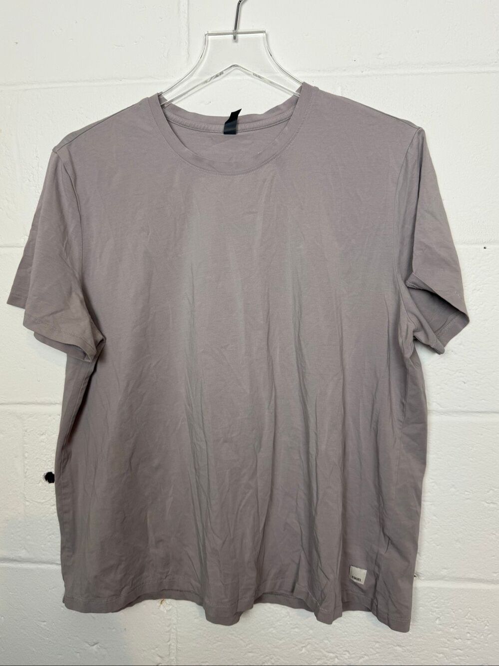 Vuori Women's Crew Neck Tee Blush Lavender Gray Short Sleeve T-Shirt Large